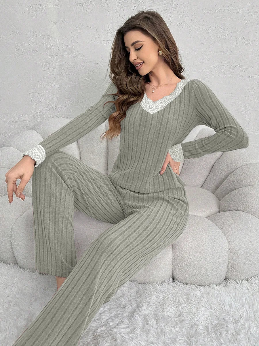 Herbst- und Winter Damenpyjamas Elegantes V-Ausschnitt