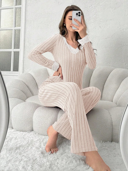 Herbst- und Winter Damenpyjamas Elegantes V-Ausschnitt